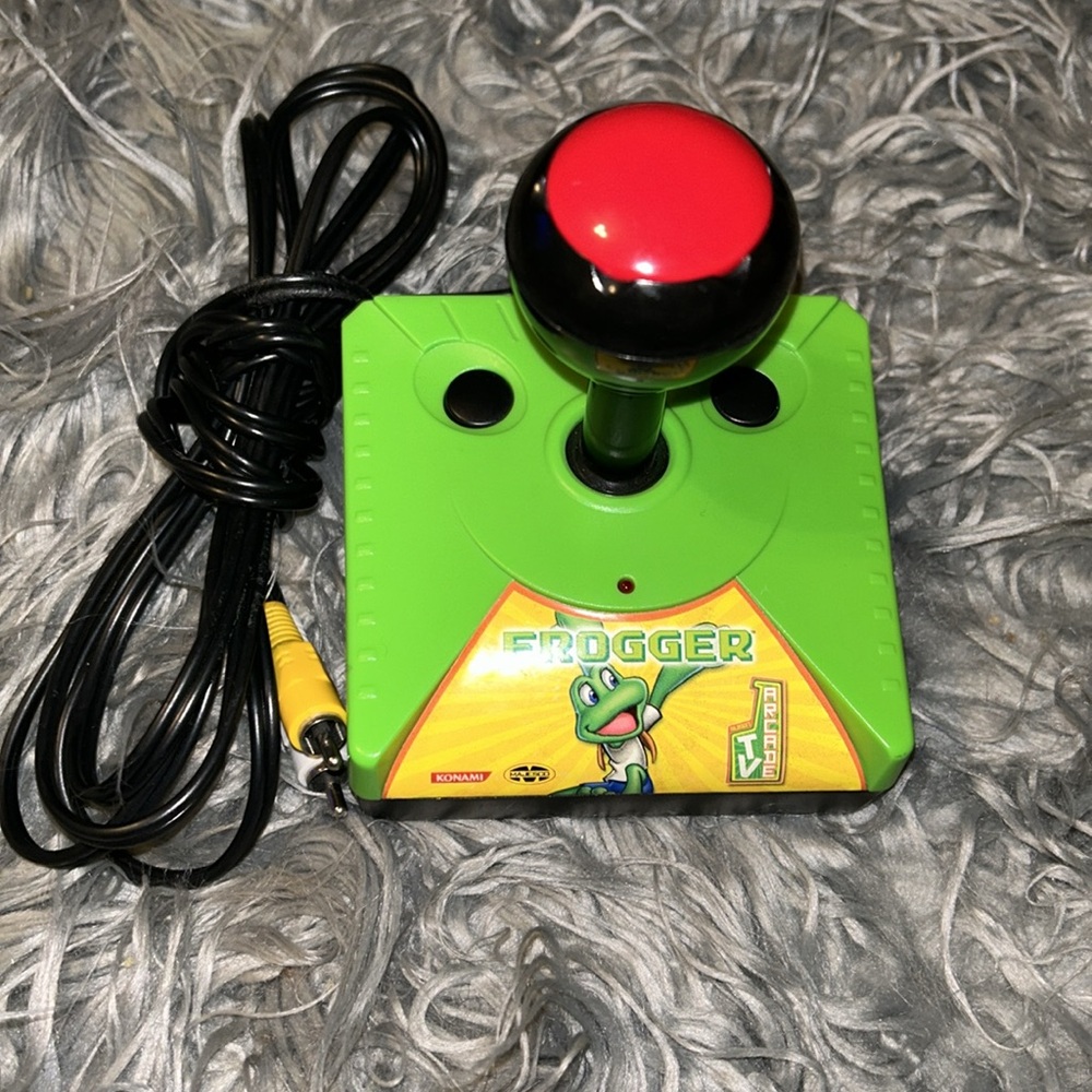 VTG 2004 Konami Classic FROGGER Plug N Play TV Handheld Arcade Video GUC Tested - Picture 5 of 16